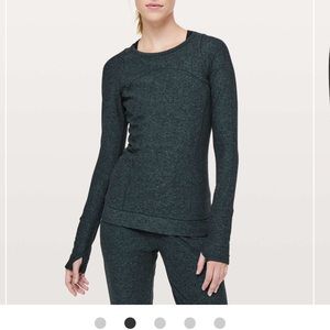 Lululemon Cypress Kiss Long Sleeve
Heathered Green Jasper / Black 4